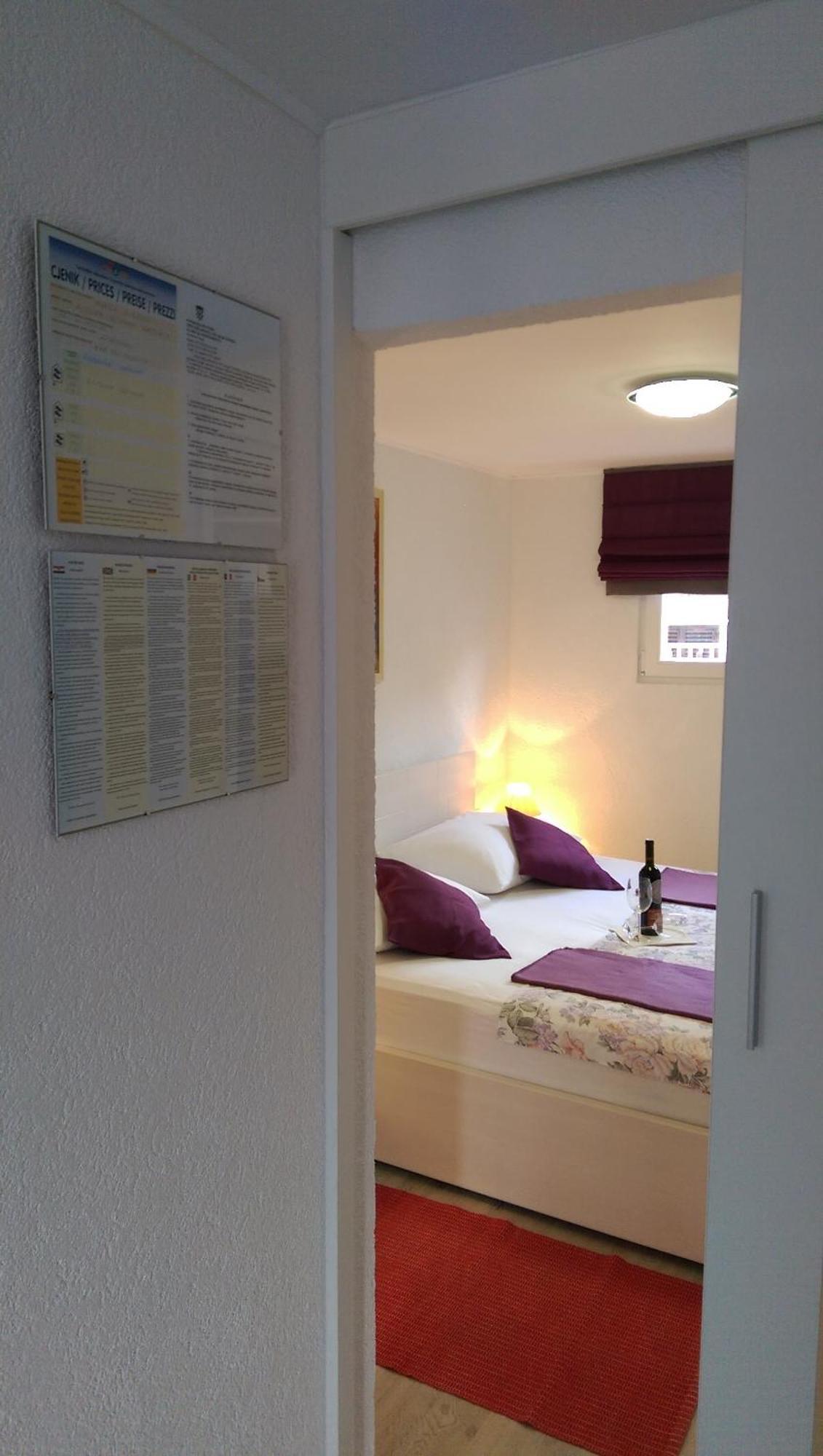 Apartments Paola Trogir Habitación foto